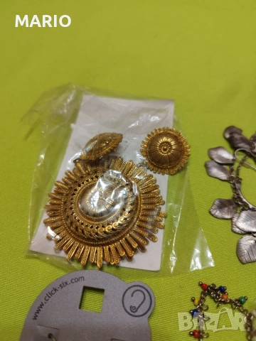 Продавам бижута и ключодържател., снимка 2 - Бижутерийни комплекти - 49727739