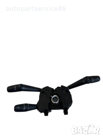 лост за мигачи и чистачки (черен) за Fiat 500L, 1.3 Multijet, 2013 г. Каталожен номер: 07355582710