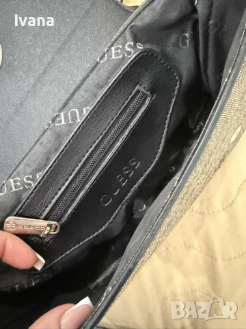 Дамска чанта GUESS, снимка 5 - Чанти - 56083271