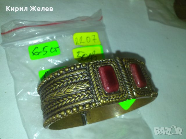 ВЪЗРОЖДЕНСКА БРОНЗОВА ГРИВНА с ЧЕРВЕНИ КАМЪНИ за НОСИЯ 2207, снимка 4 - Антикварни и старинни предмети - 29614520