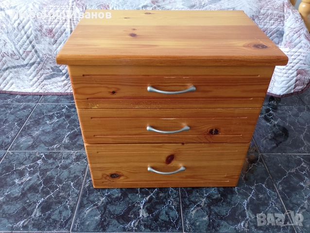 Шкаф от масив 