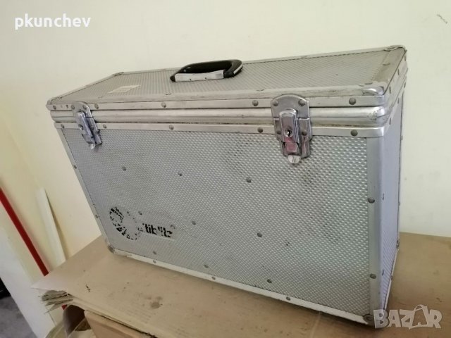 Алуминиев куфар за техника или инструменти , снимка 1 - Куфари с инструменти - 36909487