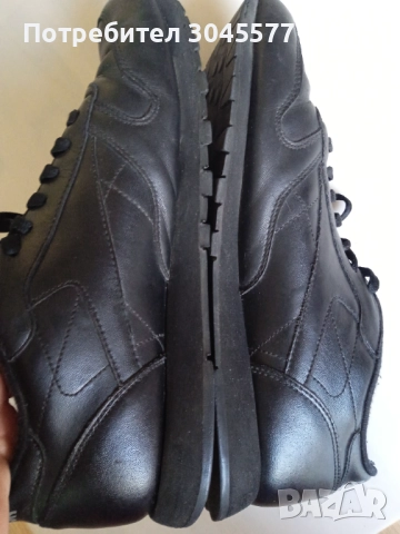 Обувки мъжки Reebok Bugatti 42 размер, снимка 5 - Ежедневни обувки - 48250585
