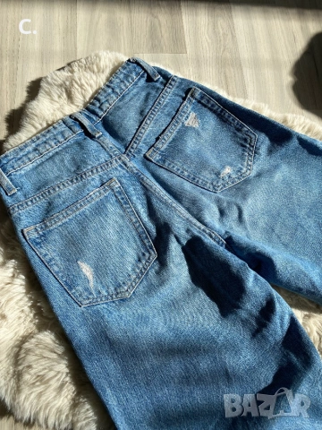 Дамски дънки, снимка 4 - Дънки - 54344621