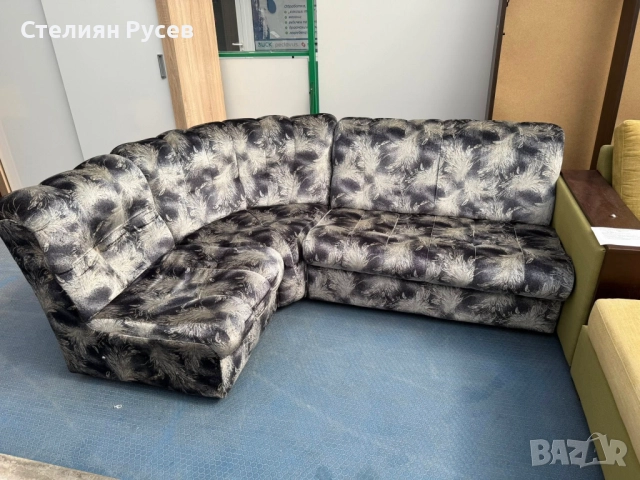 130966 ъглов холов Диван -цена 145 лв или 74.14евро   - НЕ Е разтегателен / ъгълът е ракла   -НЕ СЕ 