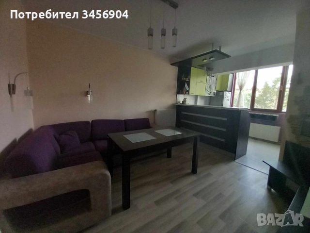 Тристаен апартамент в широк център