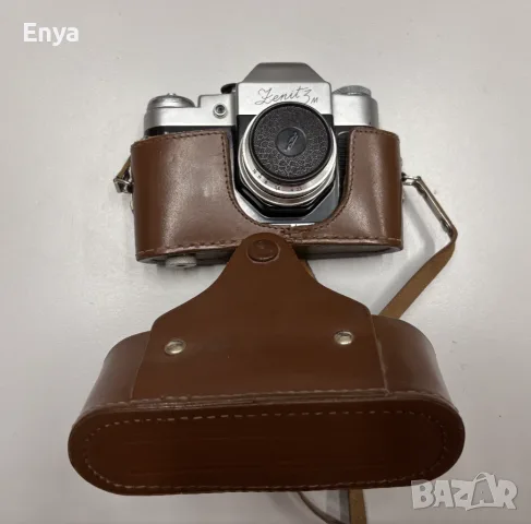 Фотоапарат Зенит 3М ( Zenit 3M ) с кожен калъф - производство СССР