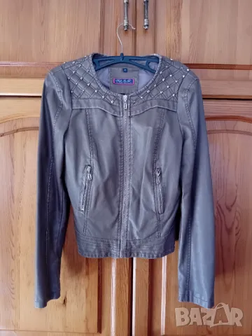 Късо кожено яке