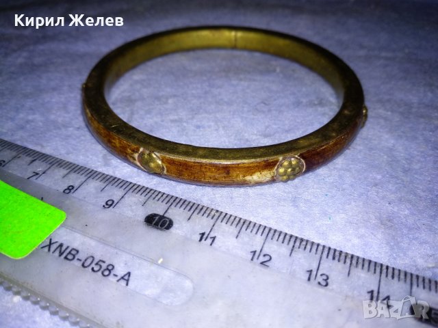 СТАРИННА ТИБЕТСКА ЕТНО ГРИВНА от БРОНЗ и РОГ с ФЛОРАЛНИ БРОНЗОВИ НАБИВКИ МАЙСТОРСКА ИЗРАБОТКА 26328, снимка 7 - Антикварни и старинни предмети - 40865717