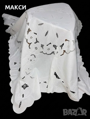 Памучна бяла покривка с прекрасна рязана бродерия