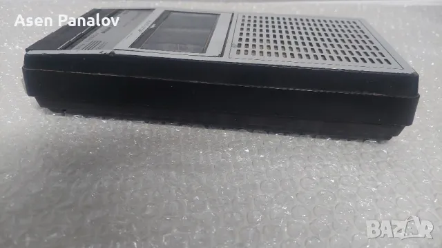 Касетофон HITACHI TRQ-329 работи, снимка 3 - Радиокасетофони, транзистори - 49900319