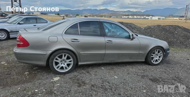 Mercedea-Benz E220 на части, снимка 5 - Автомобили и джипове - 52002144
