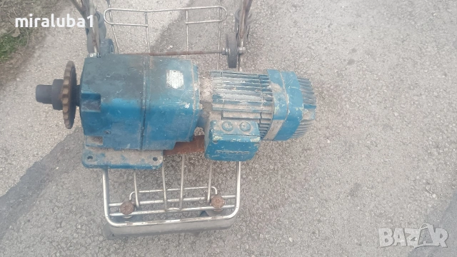 мотор с редуктор 