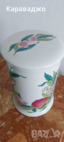 Порцеланова Лампа, снимка 4 - Настолни лампи - 49471743