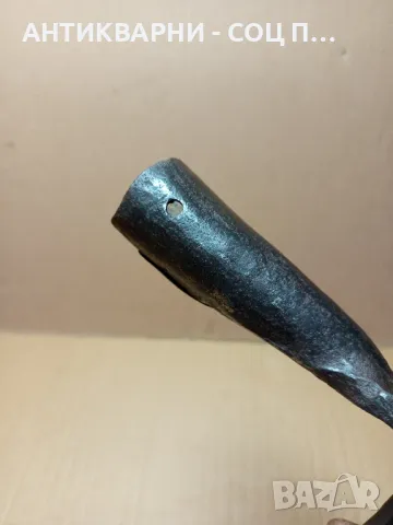 Соц Стар Ръчно Кован Инструмент За Копаене., снимка 8 - Антикварни и старинни предмети - 49328824