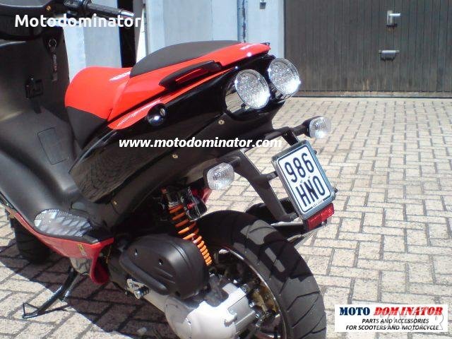 Стъкла за мигачи ляво и дясно ( комплект ) за Aprilia SR 50cc, снимка 2 - Части - 38540821