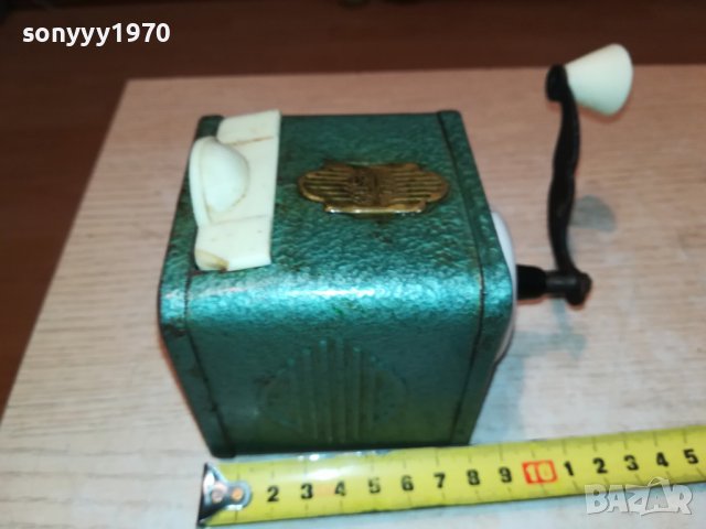 I.I.L RESITA МЕТАЛНА РЕТРО МЕЛНИЦА ЗА КОЛЕКЦИЯ 2903231853, снимка 6 - Антикварни и старинни предмети - 40184344