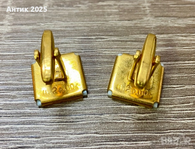 Винтидж копчета за ръкавели от СССР „Руски самоцвети“, позлата, 1970-те, снимка 2 - Антикварни и старинни предмети - 53339344