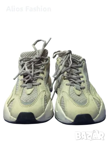 Оригинални Adidas Yeezy Boost 700 V2 "Static" (номер 40 ), снимка 3 - Ежедневни обувки - 56313666