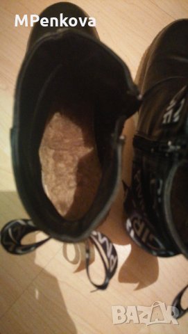 Черни боти , снимка 4 - Детски боти и ботуши - 33952943