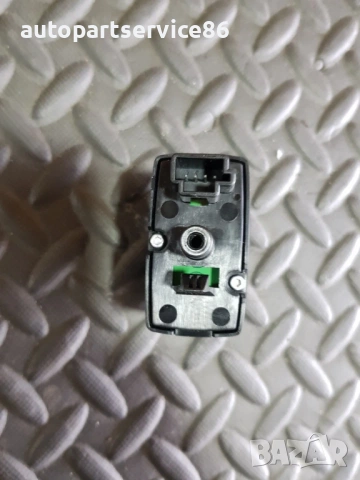 Бутон за прозорец за Mercedes ML W164 (2006-2011) A2518200510 , снимка 2 - Части - 54181278