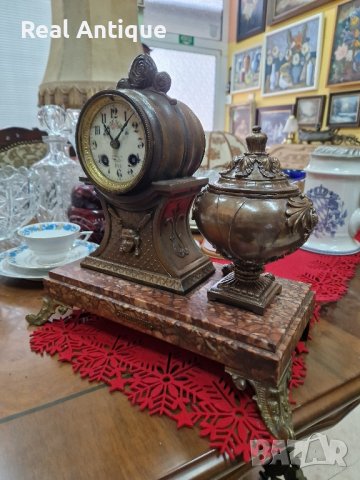 Красив антикварен френски каминен часовник , снимка 2 - Антикварни и старинни предмети - 42685578