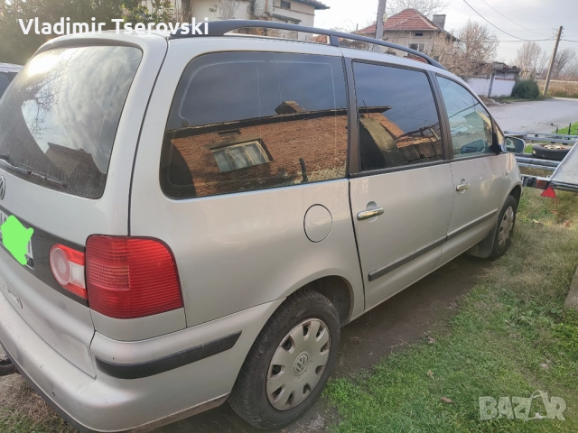 Volkswagen Sharan 2.0, 115кс, бензин/газ, снимка 5 - Автомобили и джипове - 52874666