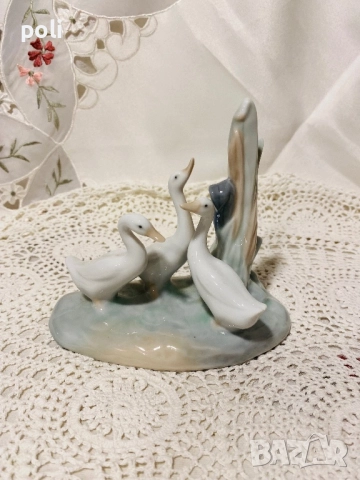 порцеланова статуетка Nao