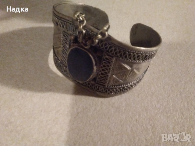 Красива гривна, снимка 3 - Гривни - 52204576