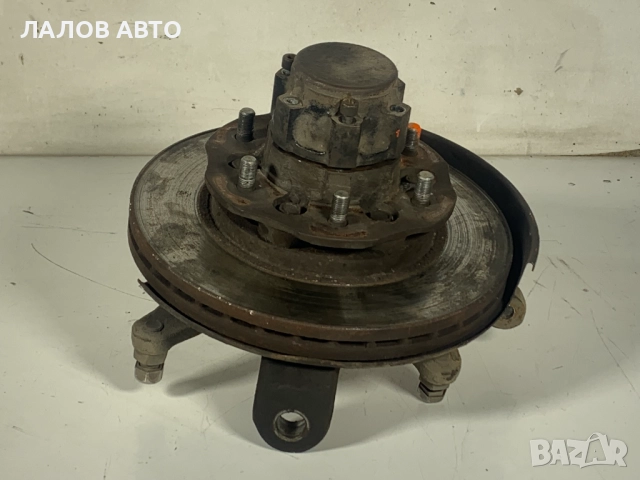 Преден десен шенкел главина Нисан Терано 2 Preden desen shenkel glavina Nissan Terrano II 154к.с. 