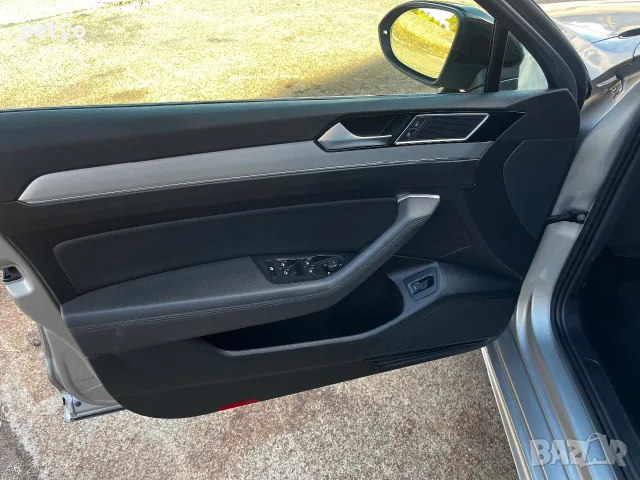Vw Passat 2.0 tdi R-Line , снимка 8 - Автомобили и джипове - 56442689