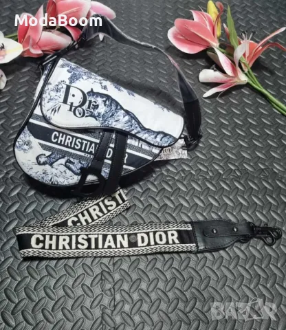 Christian Dior дамски чанти Различни цветове , снимка 2 - Чанти - 48738382
