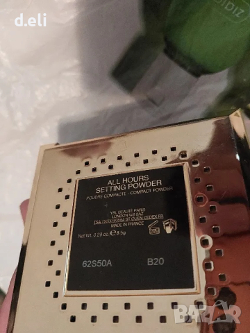 Ives Saint Laurent France 🇫🇷 Два вида пудра и лайтър Glow, снимка 6 - Козметика за лице - 50139634