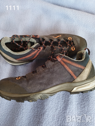 Обувки Lowa core-tex., снимка 11 - Дамски ежедневни обувки - 52104990