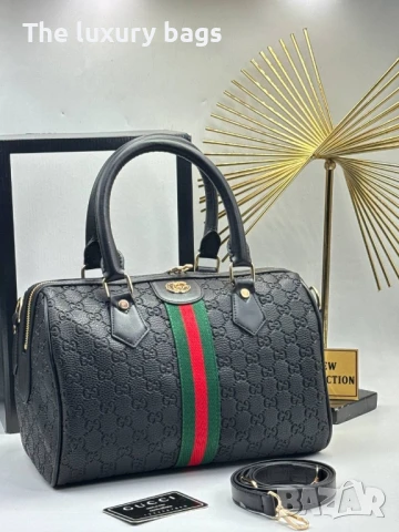 Стилна дамска чанта 