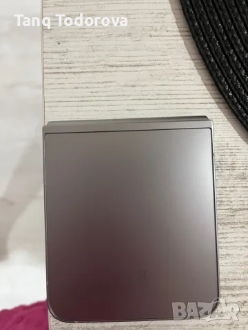 Samsung Z Flip 6 , снимка 4 - Samsung - 55842005