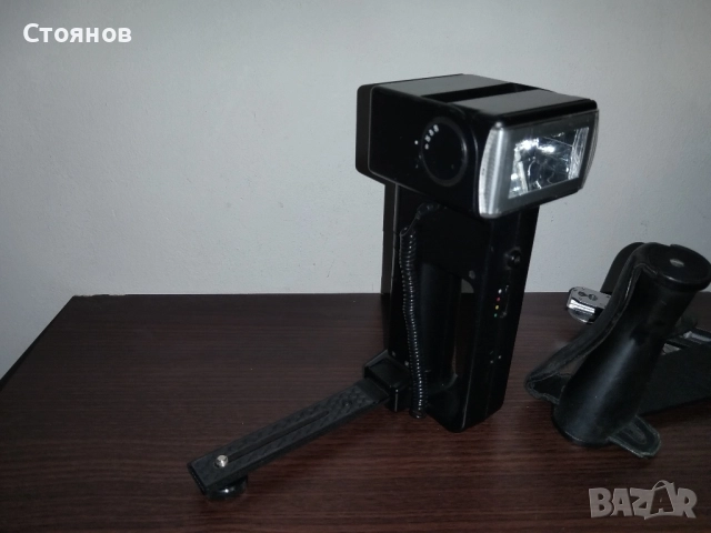 Светкавици за камери Rollei, BAUER, POLAROID, Metz , снимка 4 - Светкавици, студийно осветление - 48676783