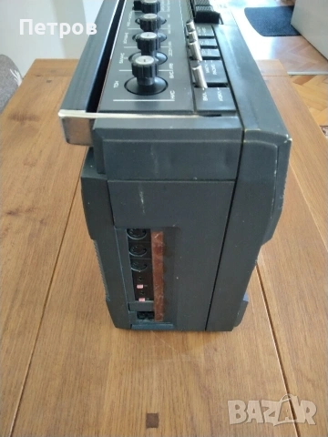 Продавам стар български радиокасетофон Resprom RMS 323 (Респром РМС 323), снимка 7 - Радиокасетофони, транзистори - 54101344