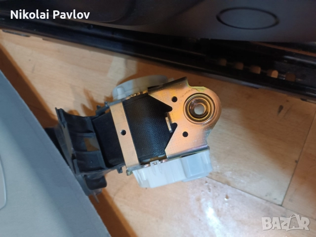 Салон за БМВ Е 91 комби Таван подлакътник , снимка 8 - Части - 51666866