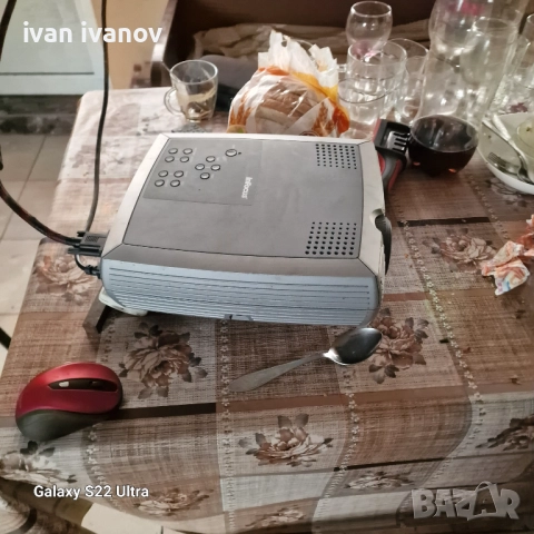 Проектор Ифокус  250 часа , снимка 3 - Други машини и части - 52713331