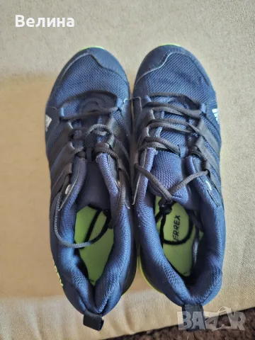 Детски маратонки Adidas Terrex, снимка 2 - Детски маратонки - 56277552