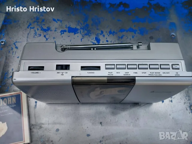 Продавам чисто нов ( SOUNDMASTER ) COMPACT DISC PLAYER AM/ FM RADIO, снимка 4 - Радиокасетофони, транзистори - 56153665