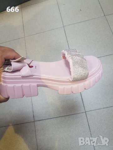 сандали, снимка 4 - Сандали - 42031475