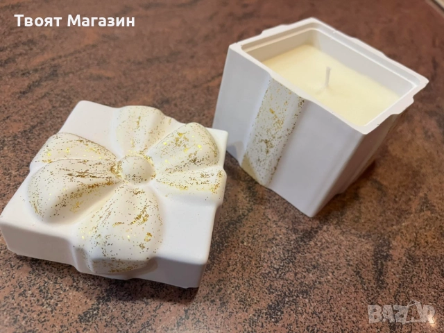 Ръчно изработен сувенир от акрилна смола със соева свещ – бял със златист акцент, снимка 4 - Ръчно изработени сувенири - 52907910