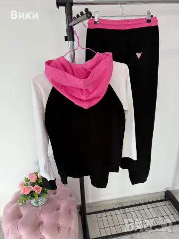 Спортен екип на Guess размер S, снимка 11 - Спортни екипи - 48618746