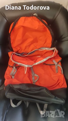 Продавам туристическа раница, снимка 2 - Спортна екипировка - 35601559