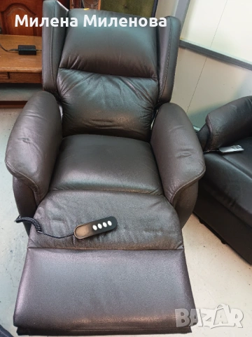 Два броя електрически фотьойли с релакс функция , снимка 4 - Антикварни и старинни предмети - 53200965