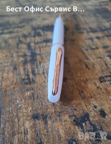 химикалка Пеликан бяло перлено и розов металик в метална кутия, Peliкan Elegance pearl white, снимка 7 - Ученически пособия, канцеларски материали - 49604762