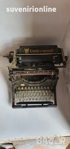 Пишеща машина, снимка 1 - Антикварни и старинни предмети - 30420963