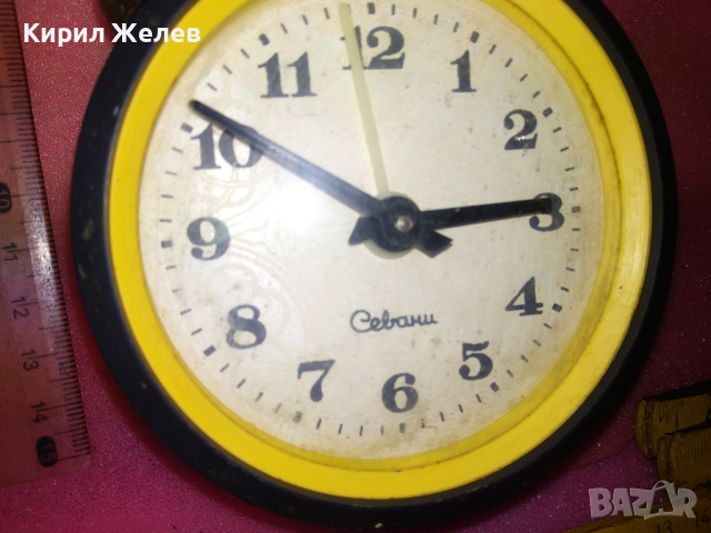 СЕВАНИ Стар РЯДЪК КОЛЕКЦИОНЕРСКИ РУСКИ БУДИЛНИК МЕХАНИЧЕН НАСТОЛЕН ЧАСОВНИК СЕВАНИ СССР 16935, снимка 5 - Антикварни и старинни предмети - 44549398